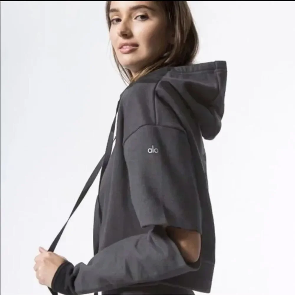Alo Yoga Peak Cutout Long Sleeve Pullover Crop Hoodie Sweatshirt Charcoal Gray M